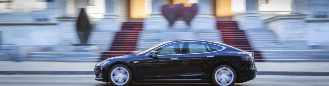 Protégé : Gagnez une soirée de transport Tesla Téo!