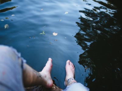 Se préparer un bain de pieds chaud