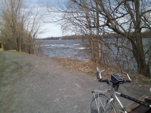 Vive le cyclotourisme pour découvrir la nature