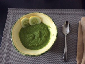 Gaspacho de concombre à la menthe